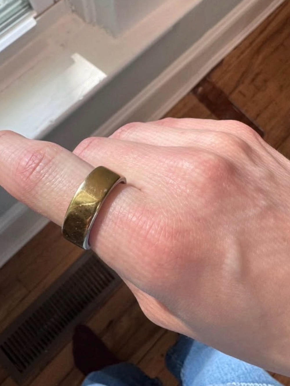 Oura Ring 4 - Gold